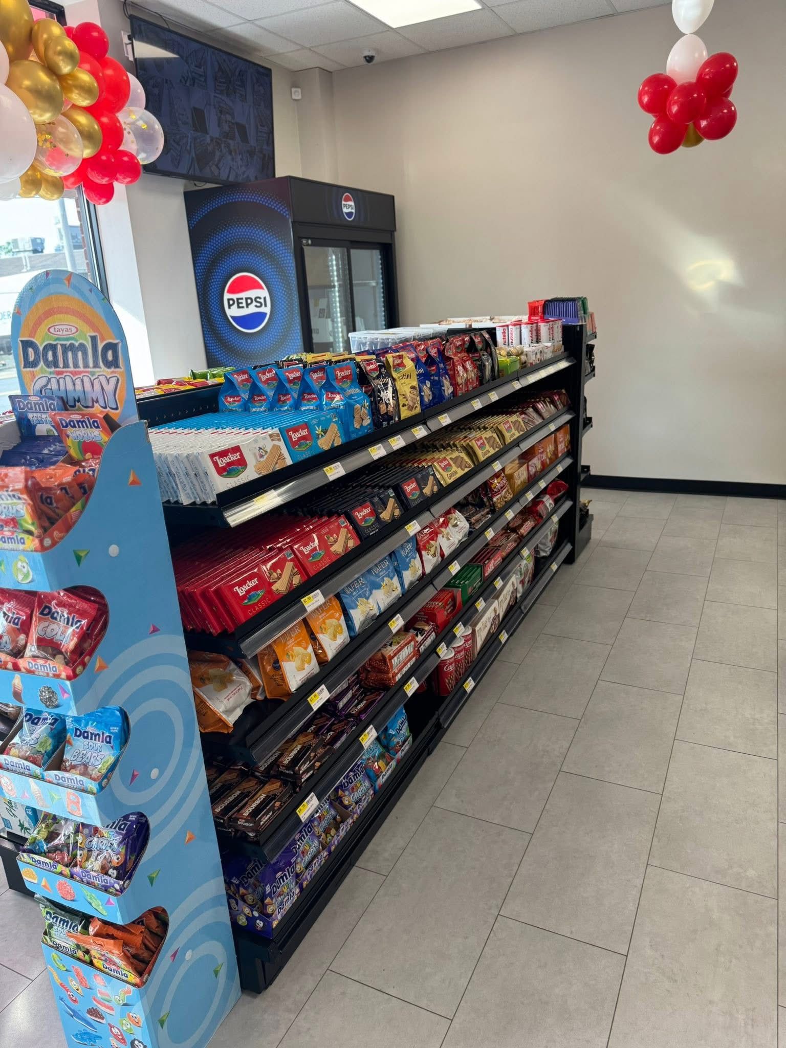 Global Market store view 10